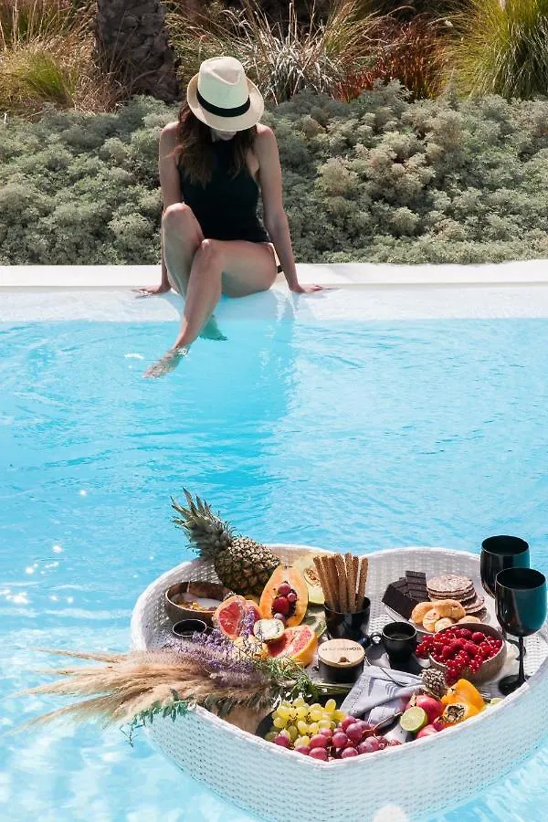 Agrari Bo Suites By Mykonos Rocks מלון דירות
